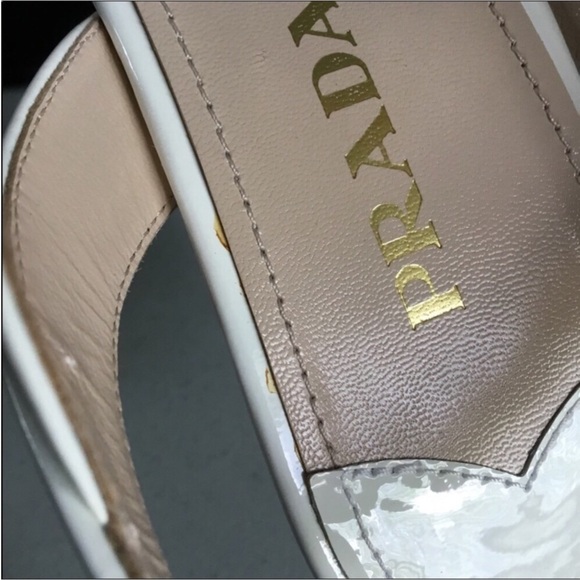 PRADA - Picture 14 of 16